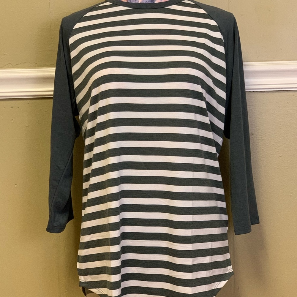 Lularoe Randy in the new prints